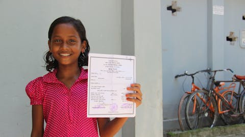 Meisje Bangladesh geboortebewijs