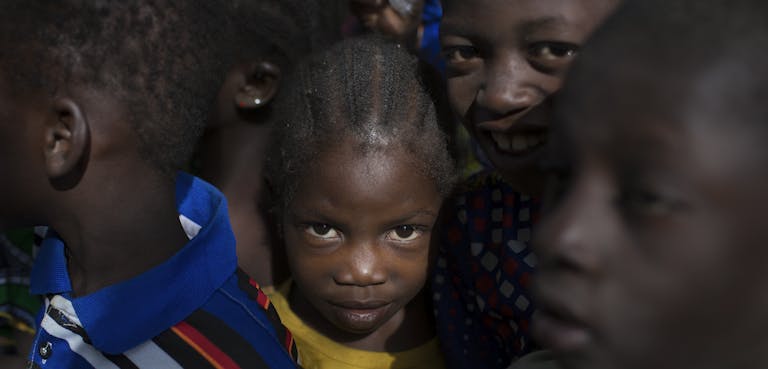 schoolkinderen meisjesbesnijdenis Mali