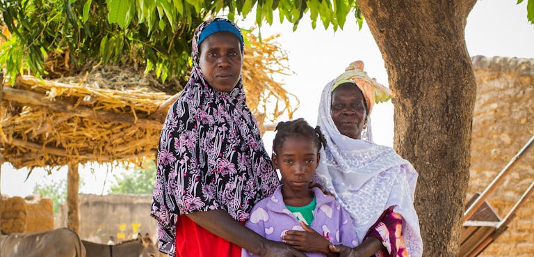Drie generaties over meisjesbesnijdenis llvy Njiokiktjien