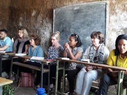 Bezoek van Monique Demenint aan klas in Ethiopie