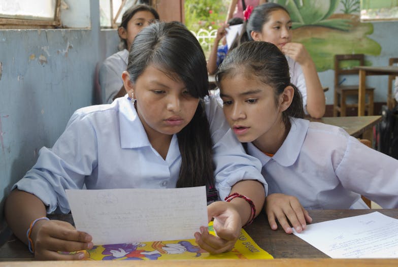 Meisjes in de klas in Bolivia