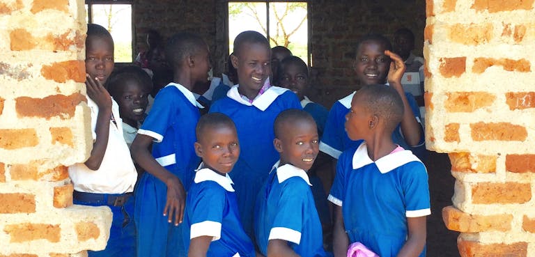 meisjes op school in Kenia