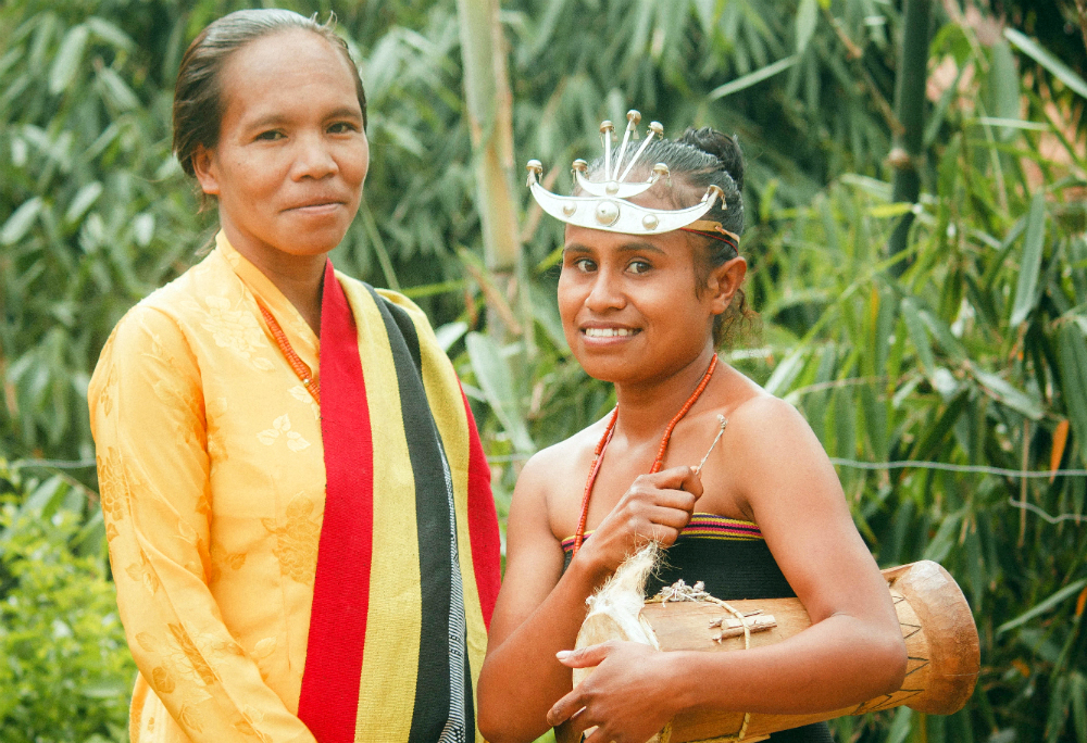 Leader and local girl Guinea