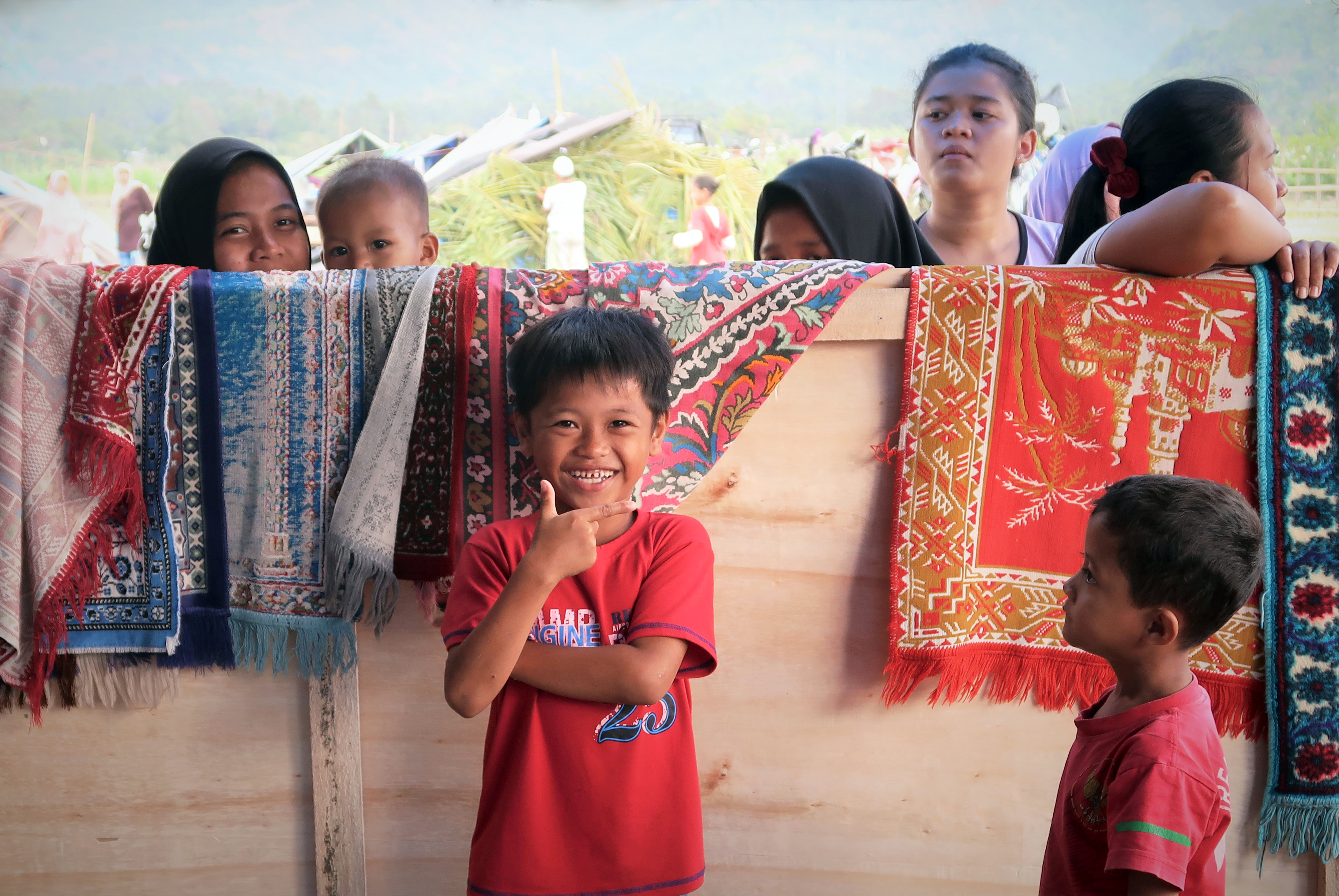 tijdelijke moskee in Lombok na aardbeving