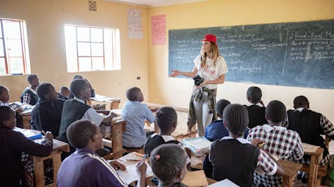 Kim Feenstra op reis Kenia