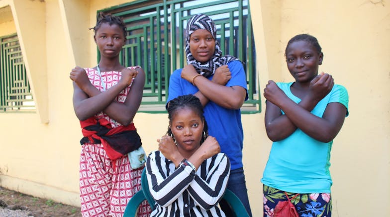 Girls Club Guinee 20 vier meisjes Girls Club Guinee