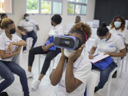 TUI Academy student met virtual reality bril