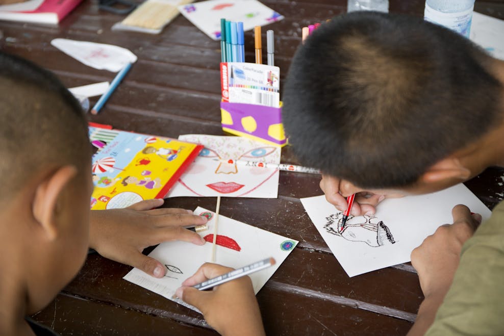Thailand kinderen tekenen in Thailand