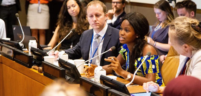 Youth advocate Ayesha (21) uit Sierra Leone