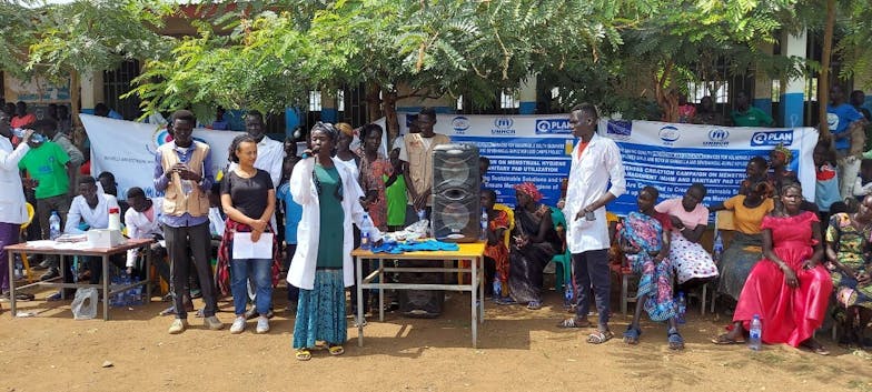 Speech in vluchtelingenkamp