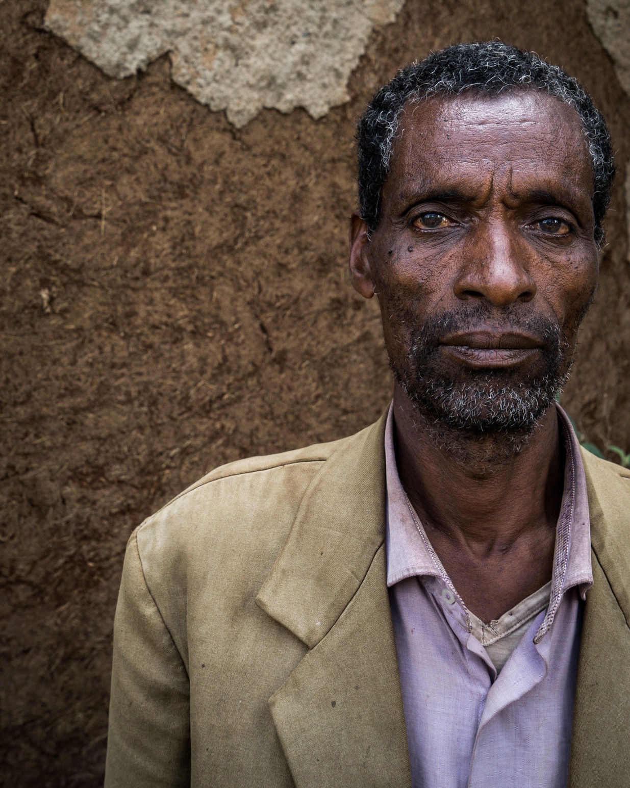 Mannen spreken zich uit tegen FGM3 201501-ETH-20-lpr