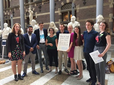 De Politieke Jongeren Partijen en jongerenlobbyisten Girls Righst Watch.
