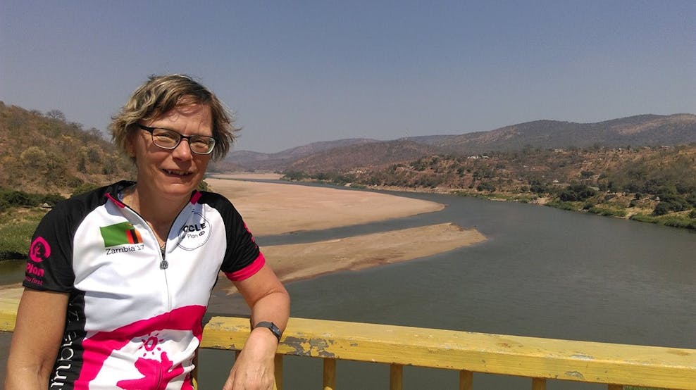Op de Luangwa brug