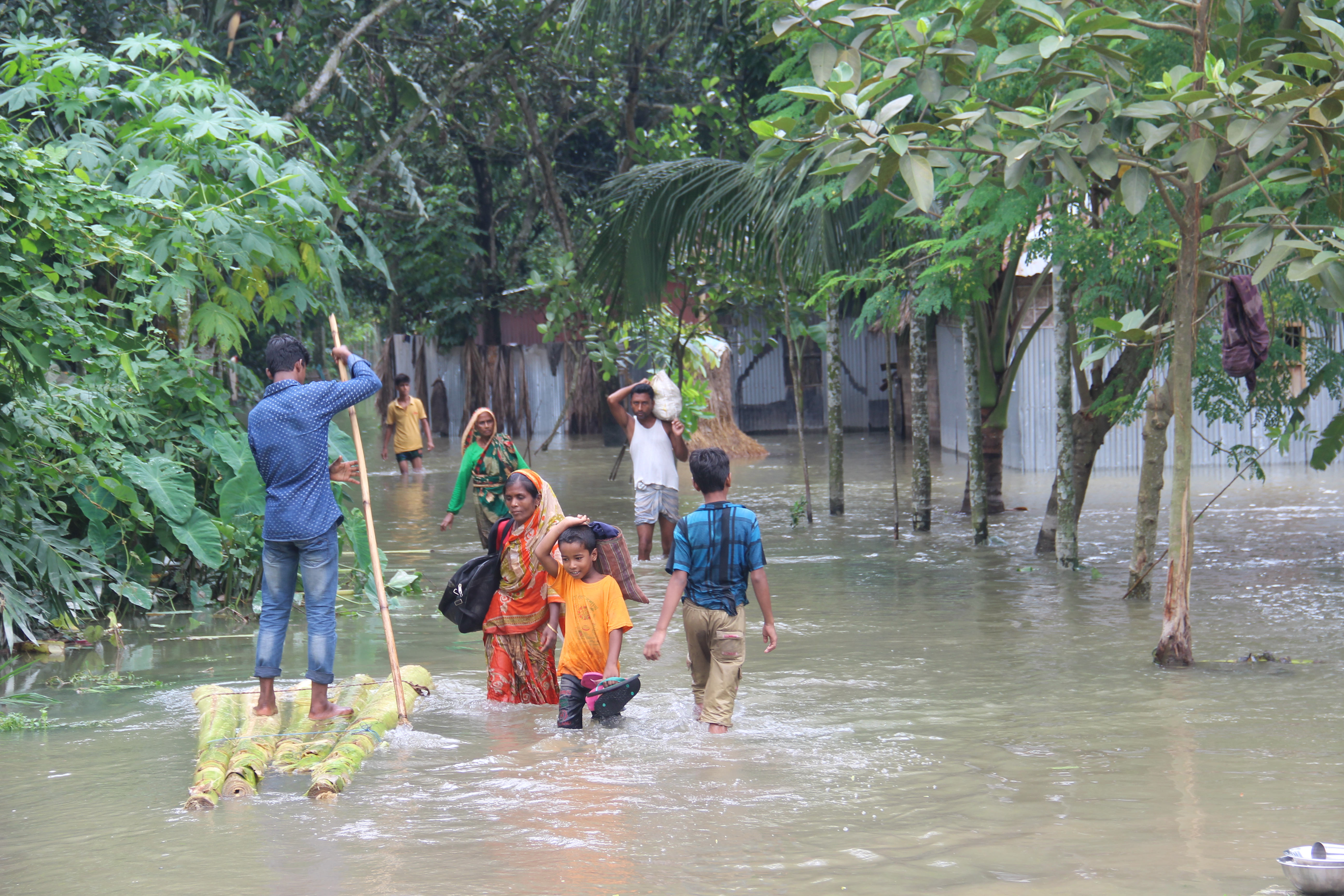 Noodhulp overstromingen Zuid-Azië