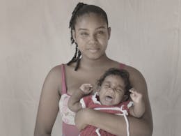 Plan strijdt tegen ienerzwangerschappen in Colombia